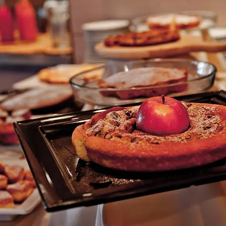 Pianob - Breakfast Hotel & Bar 3*