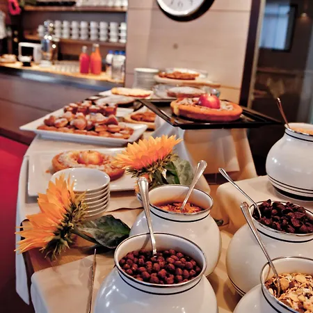 Pianob - Breakfast Hotel & Bar Hotell
