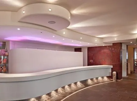 Hotel Pianob - Breakfast & Bar 3*