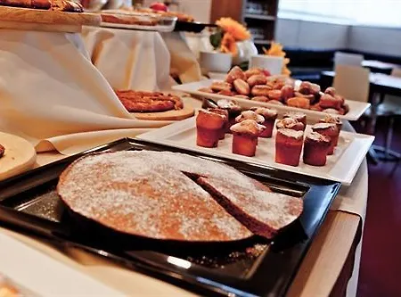 Hotell Pianob - Breakfast Hotel & Bar 3*