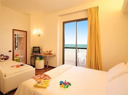 Hotel Pianob - Breakfast & Bar 3*