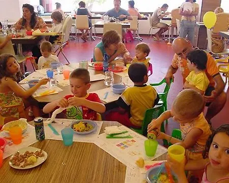 Hotel Pianob - Breakfast & Bar 3*