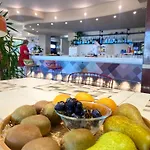 Pianob - Breakfast & Bar סניגליה