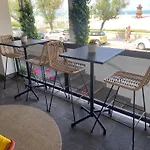 מלון Pianob - Breakfast & Bar 3*