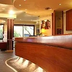 Pianob - Breakfast & Bar מלון 3*