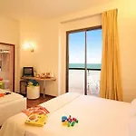 מלון Pianob - Breakfast & Bar 3*