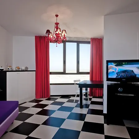 Pianob - Breakfast Hotel & Bar 3*