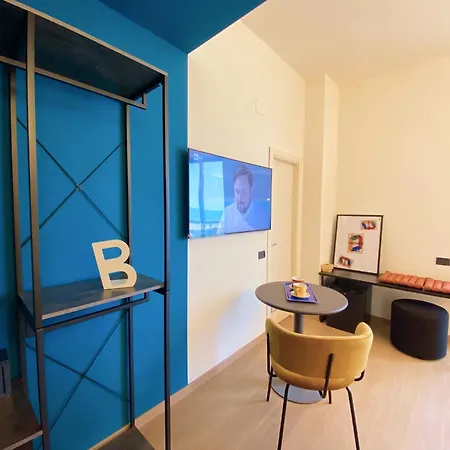 Pianob - Breakfast & Bar Готель 3*