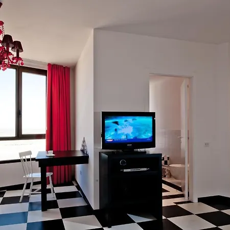 Pianob - Breakfast Hotel & Bar 3* Сенигаллия