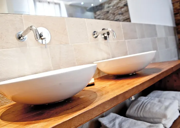 מלון Pianob - Breakfast & Bar