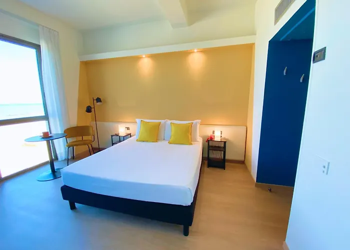 Pianob - Breakfast & Bar מלון