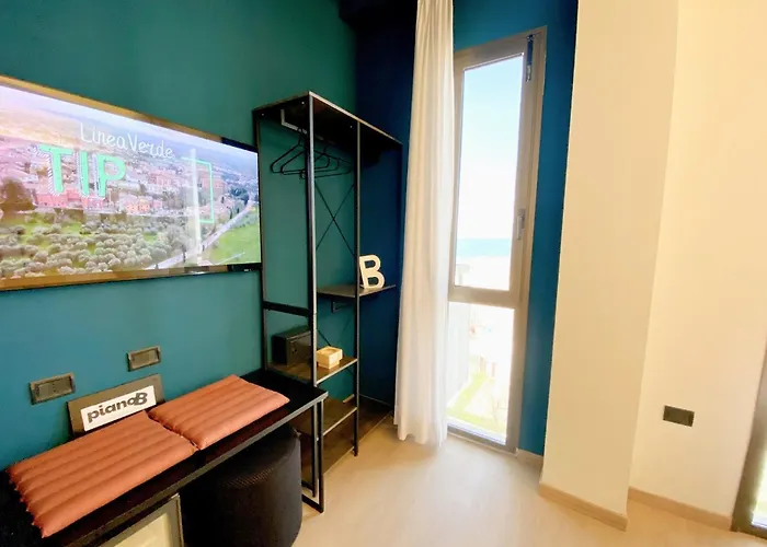 Hotel Pianob - Breakfast & Bar