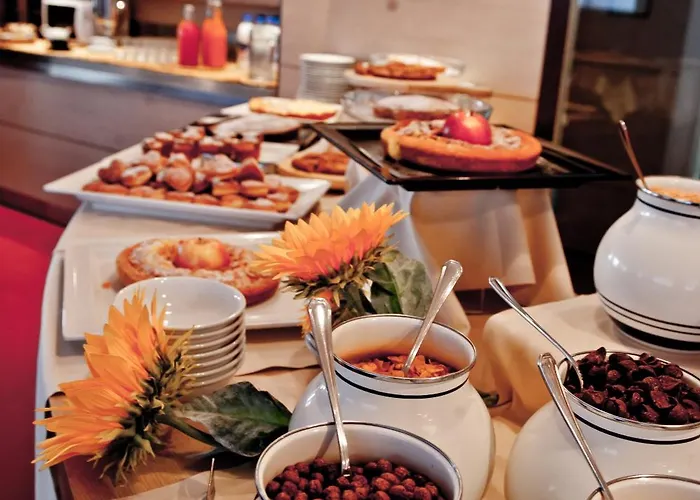 Pianob - Breakfast & Bar Hotel