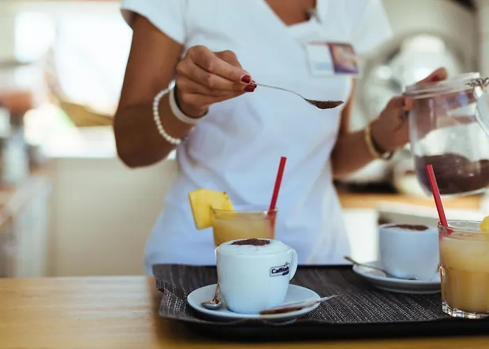 מלון Pianob - Breakfast & Bar 3*