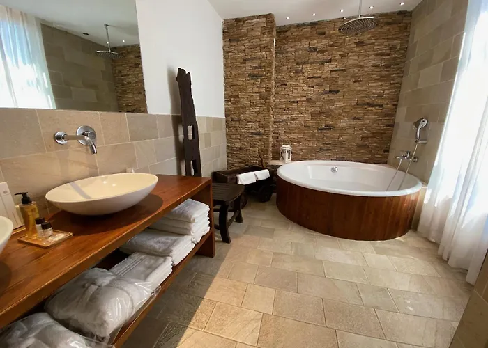 Pianob - Breakfast & Bar מלון סניגליה