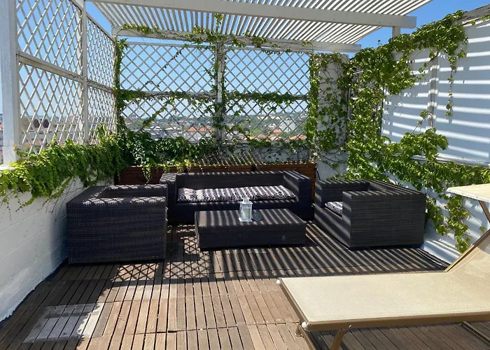 Hotel Pianob - Breakfast & Bar