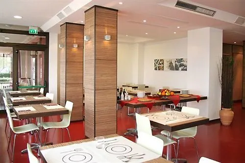 Pianob - Breakfast & Bar 3* Senigallia